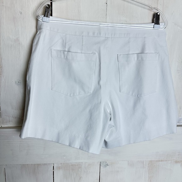 Spanx On the Go‎ 6" White Shorts Silver Lining Technology Size XL 20375R NWT - Picture 3 of 7